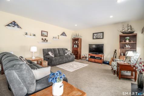 3 Spring Ridge Court Danbury CT 06811