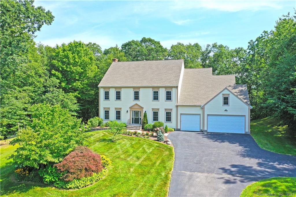 11 Emerald Glen Lane Salem CT 06420
