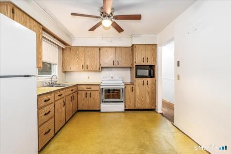 25 Meadowbrook Road Danbury CT 06811