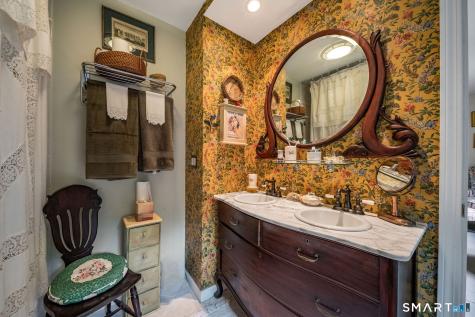 9 Randi Drive Madison CT 06443