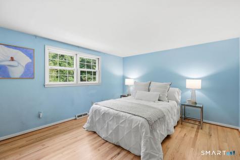 8 Valley View Drive Simsbury CT 06089