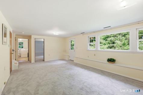 8 Valley View Drive Simsbury CT 06089