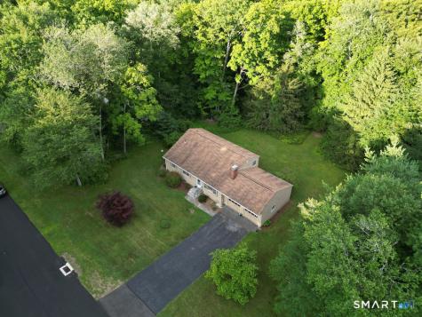 8 Valley View Drive Simsbury CT 06089