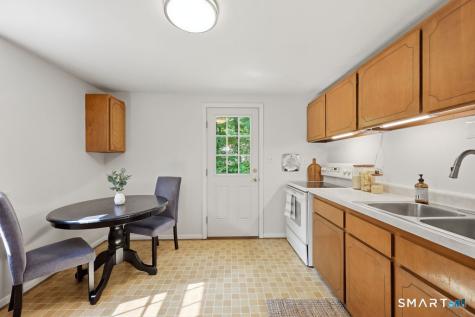 8 Valley View Drive Simsbury CT 06089