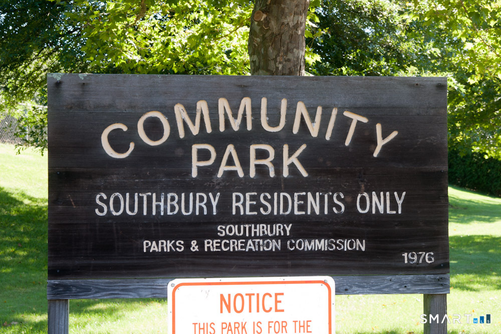 165 Community House Road Southbury CT 06488