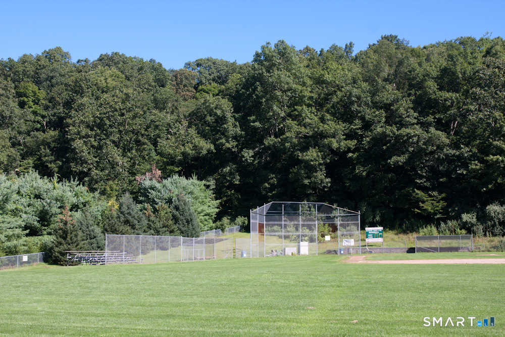 165 Community House Road Southbury CT 06488
