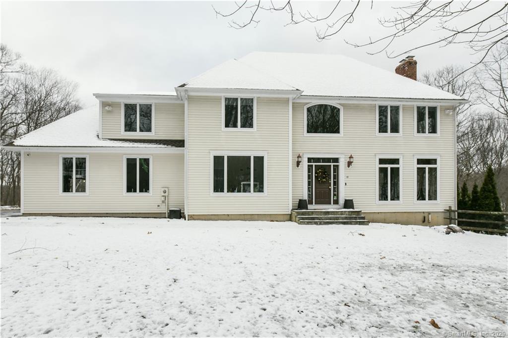 15 Old Field Road Burlington CT 06013