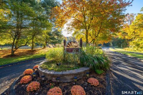 30 Green Woods Lane Farmington CT 06085