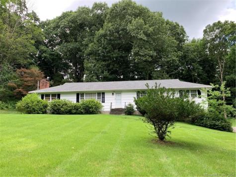 10 Hawthorne Hill Road Newtown CT 06470