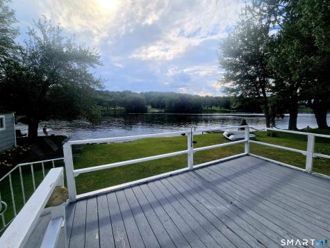 12 Loyola Rd Extension Woodstock CT 06281