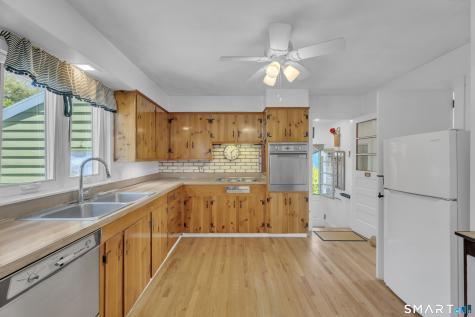 24 Owen Drive Stonington CT 06378