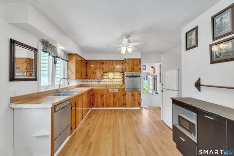 24 Owen Drive Stonington CT 06378