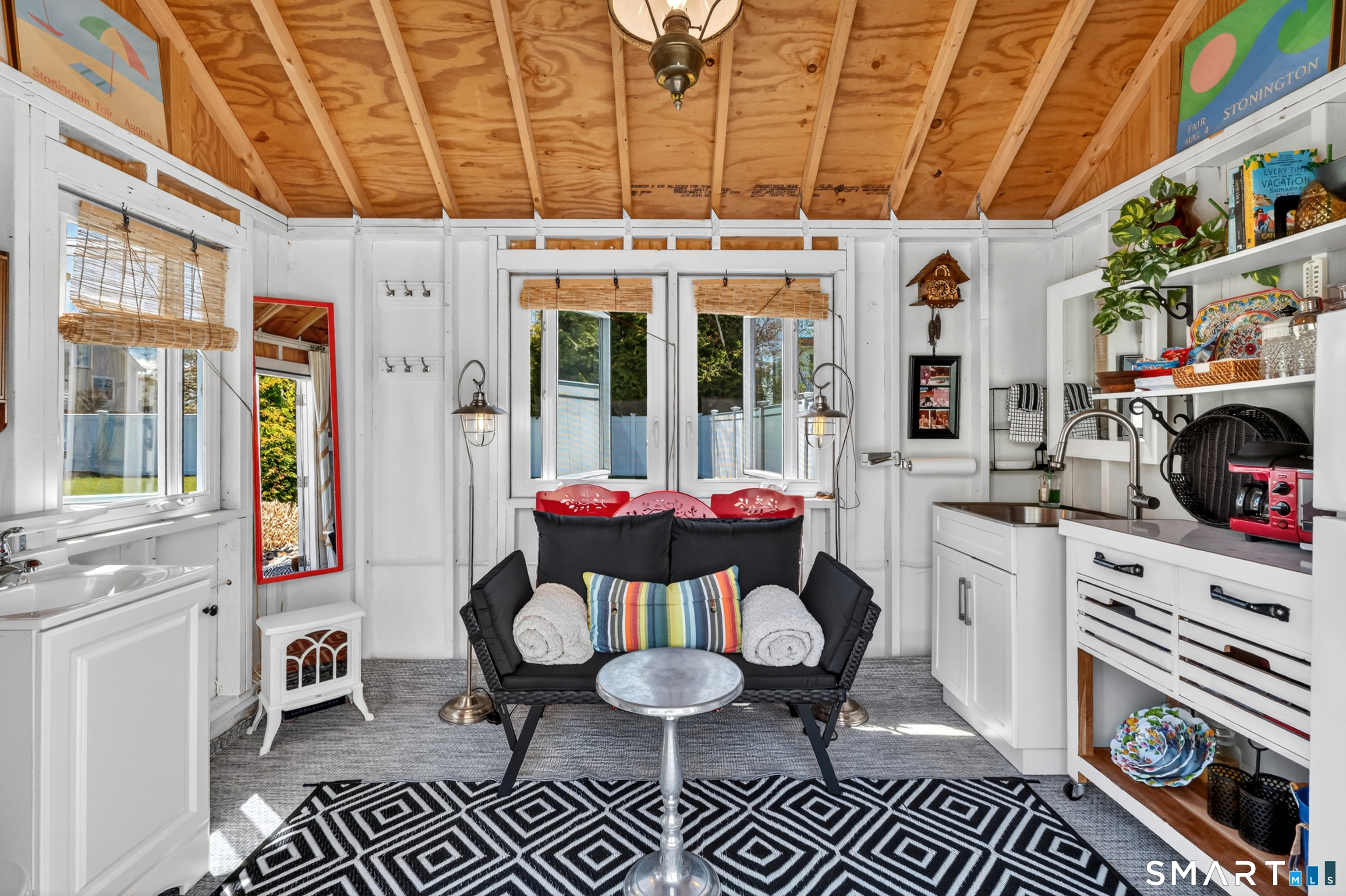 24 Owen Drive Stonington CT 06378
