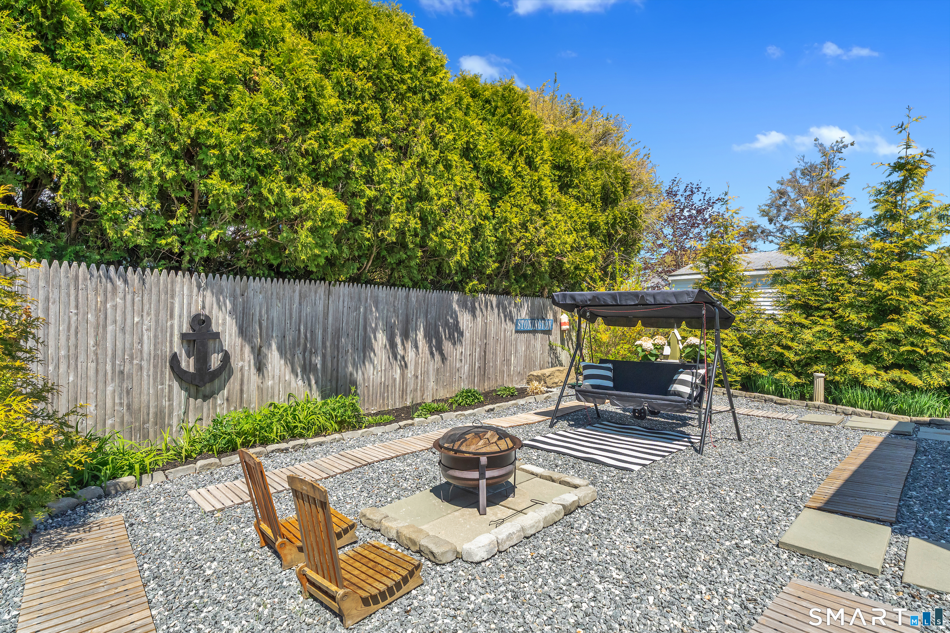 24 Owen Drive Stonington CT 06378