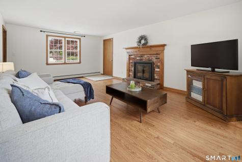 211 Valley View Road Manchester CT 06040