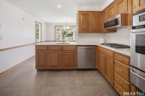 211 Valley View Road Manchester CT 06040