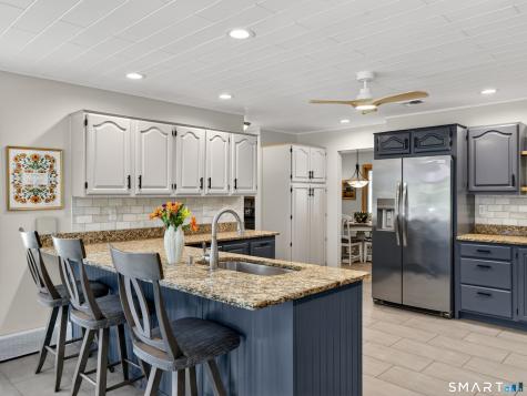 4401 Ridge Road North Haven CT 06473