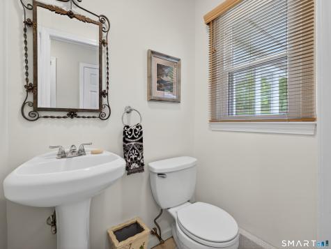 4401 Ridge Road North Haven CT 06473