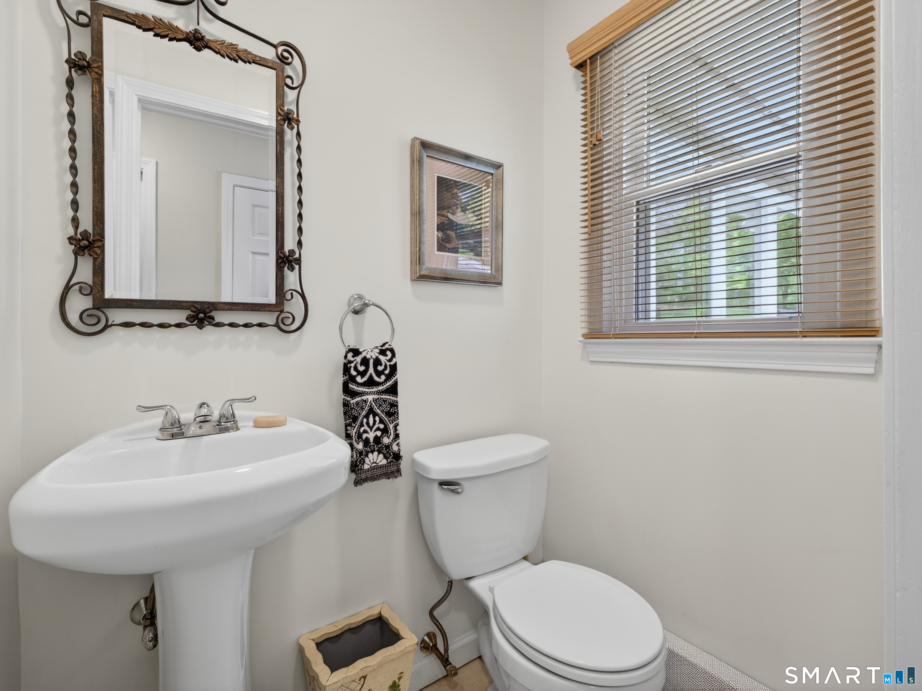 4401 Ridge Road North Haven CT 06473