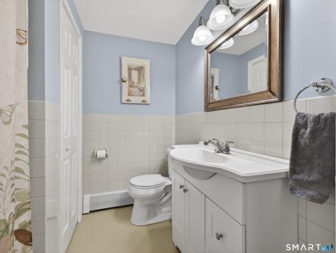 4401 Ridge Road North Haven CT 06473