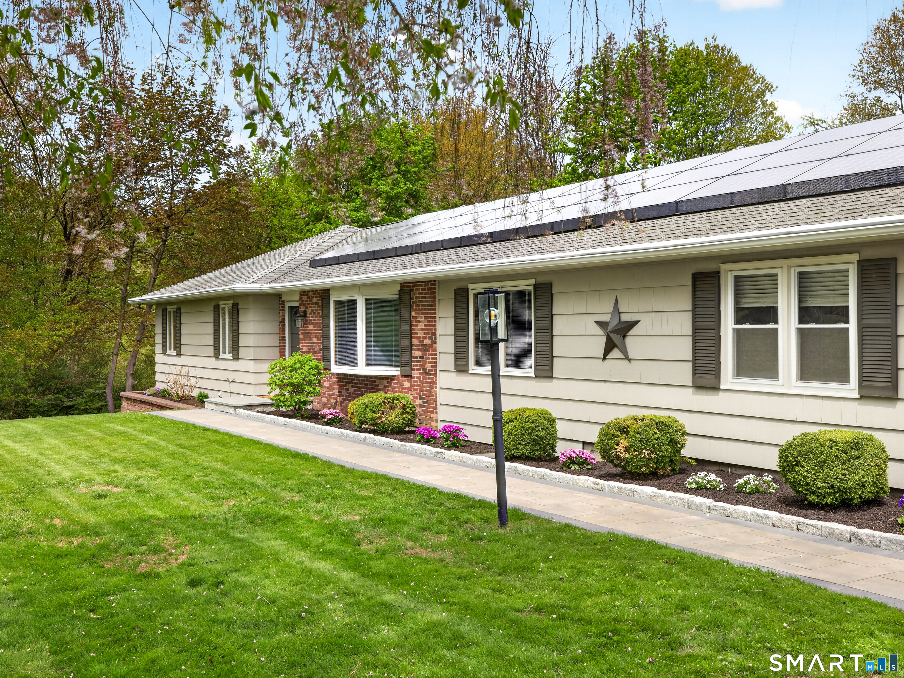 4401 Ridge Road North Haven CT 06473