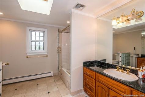 15 Sand Hill Road Simsbury CT 06089