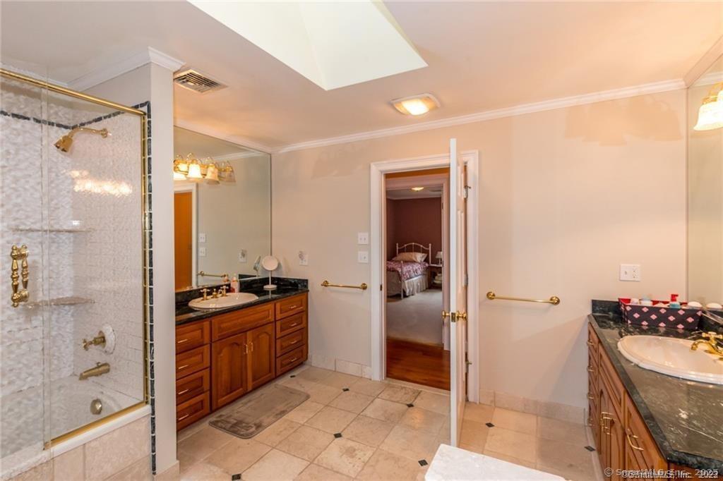 15 Sand Hill Road Simsbury CT 06089