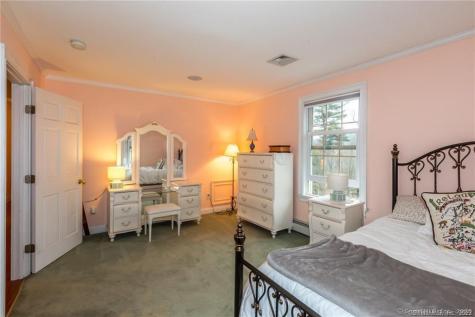 15 Sand Hill Road Simsbury CT 06089