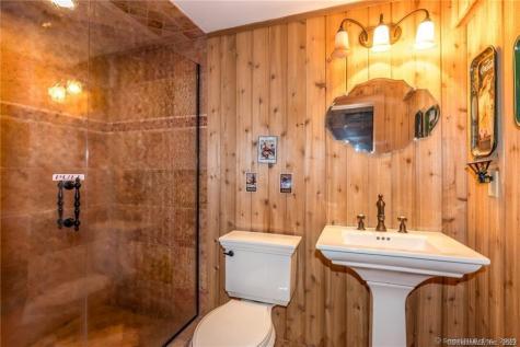 15 Sand Hill Road Simsbury CT 06089