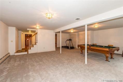 15 Sand Hill Road Simsbury CT 06089