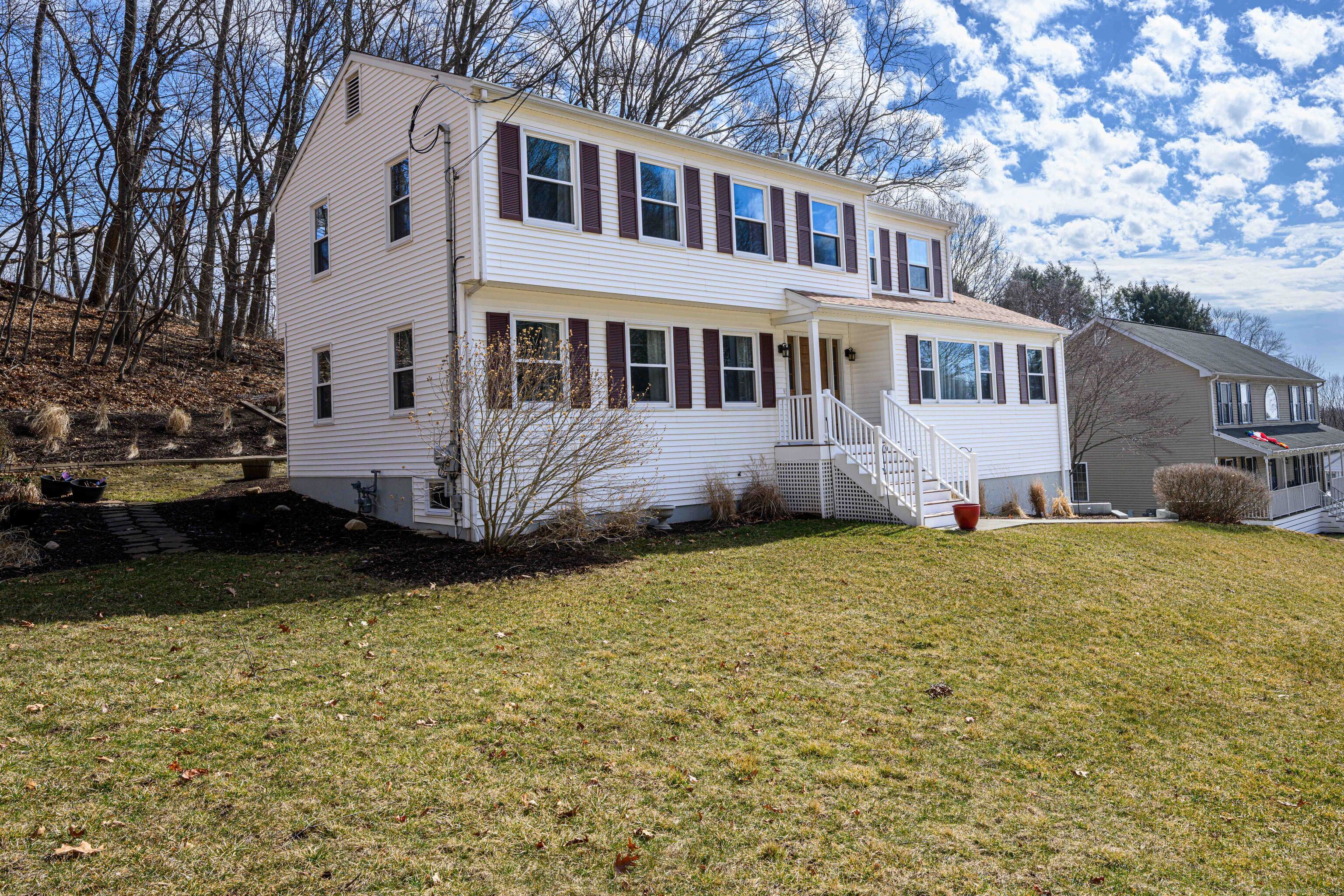 27 Shelton Street Derby CT 06418