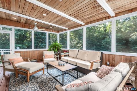 18 Logging Trail Lane Brookfield CT 06804