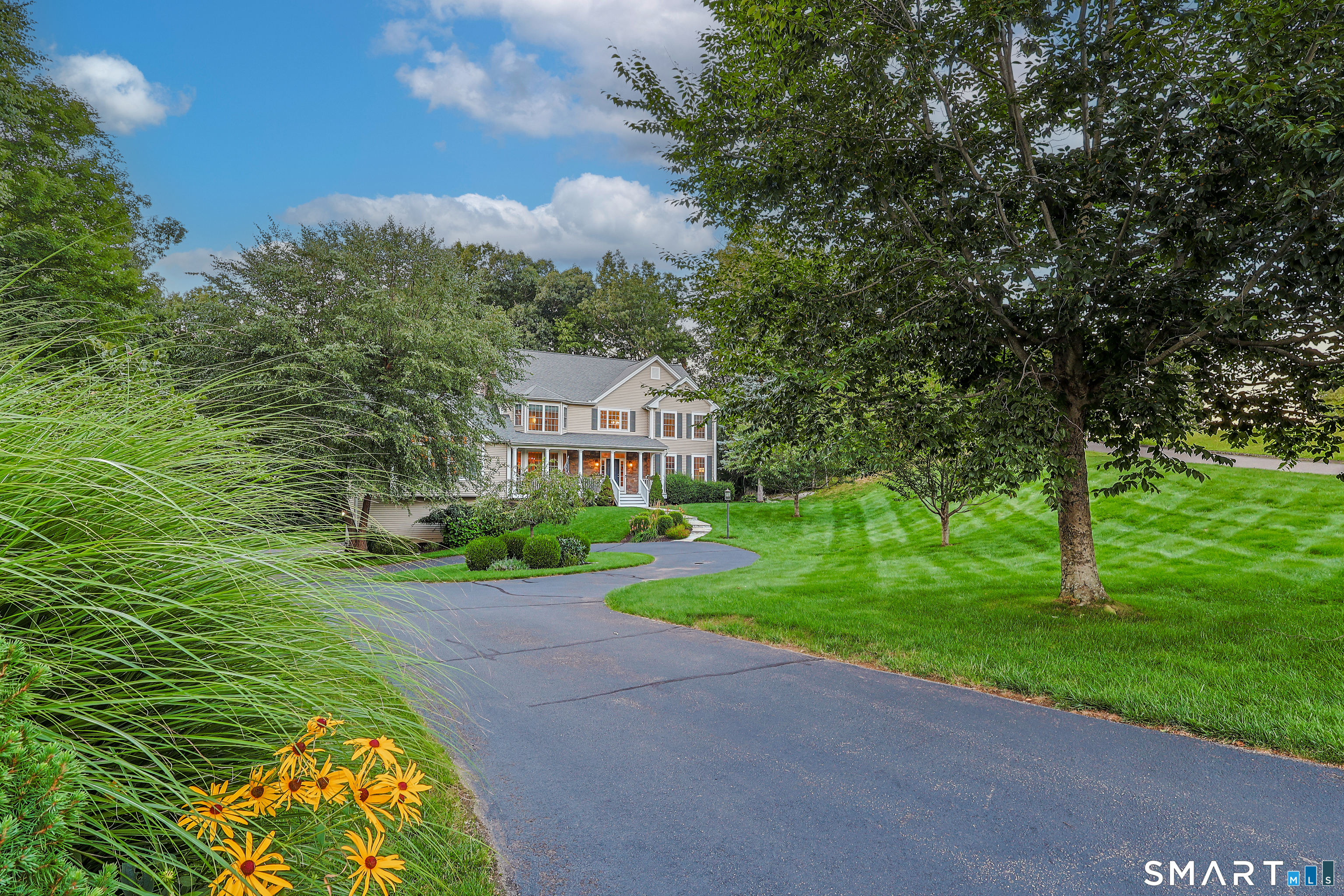18 Logging Trail Lane Brookfield CT 06804