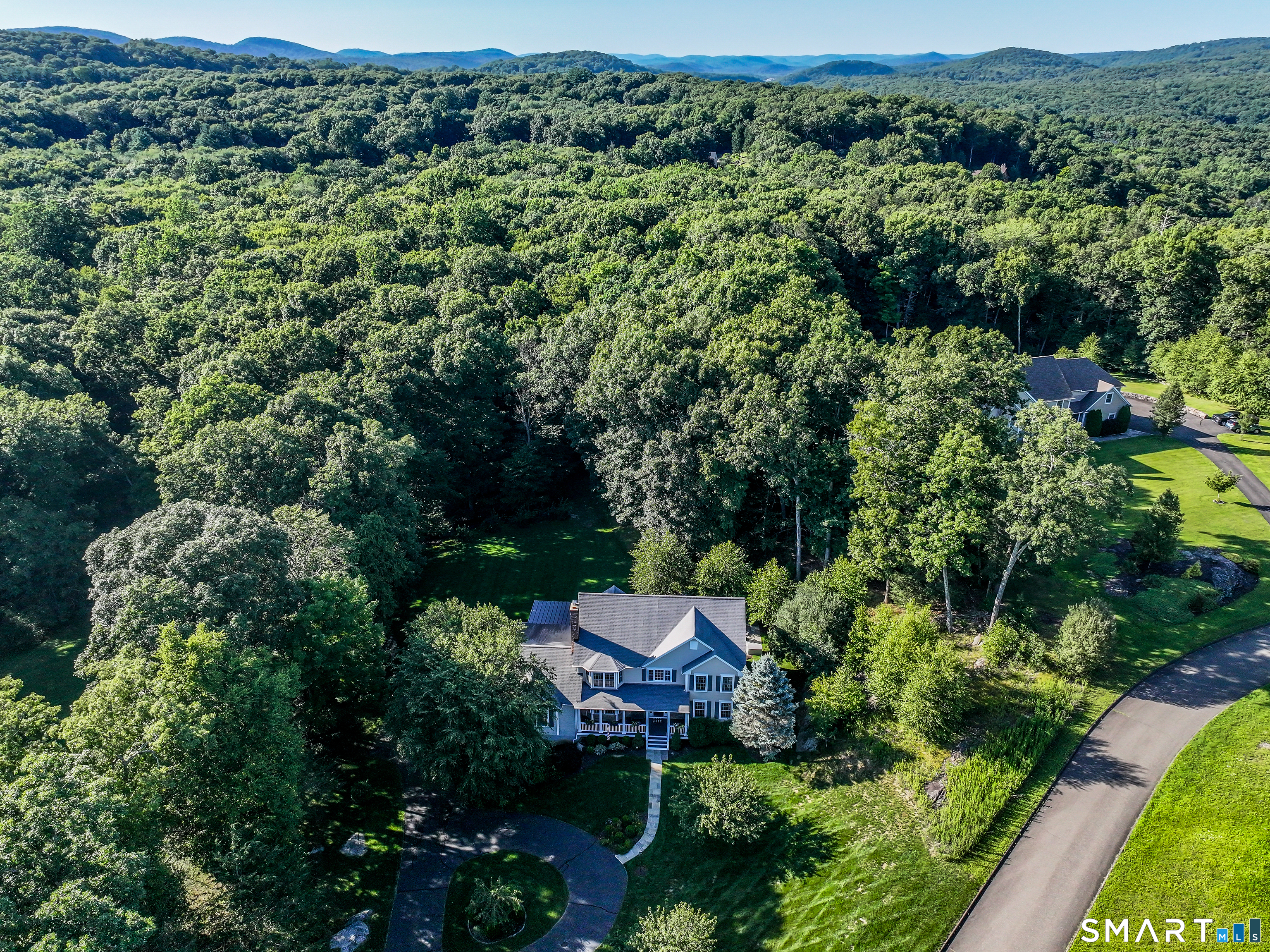 18 Logging Trail Lane Brookfield CT 06804