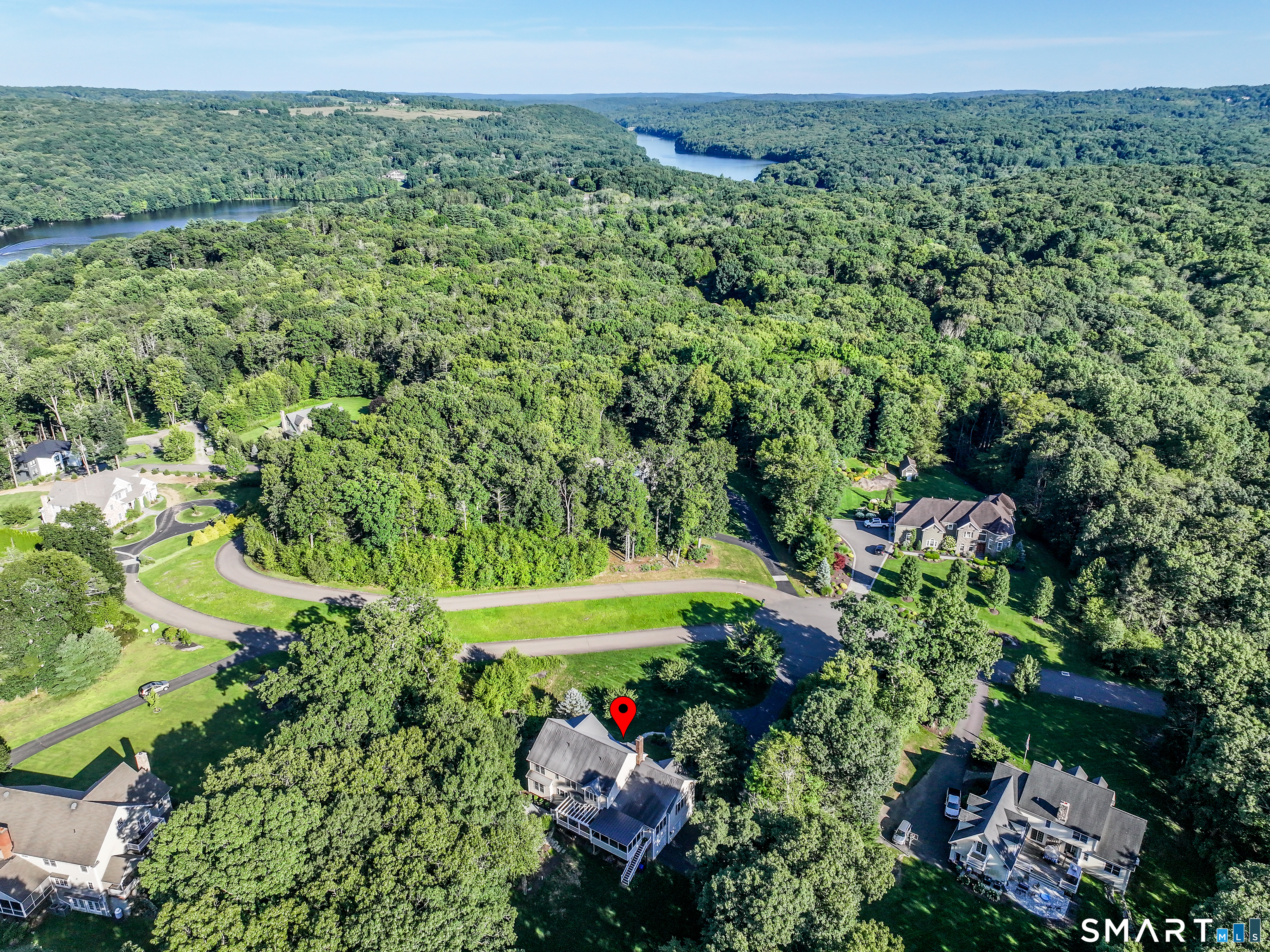 18 Logging Trail Lane Brookfield CT 06804