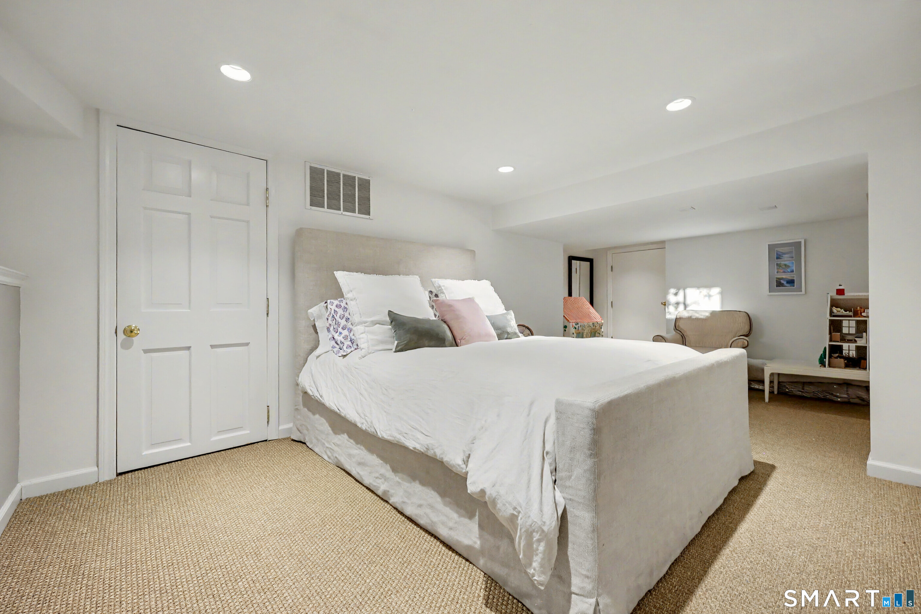 233 Beaumont Street Fairfield CT 06824