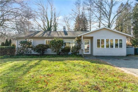 11 Wayne Road Milford CT 06460