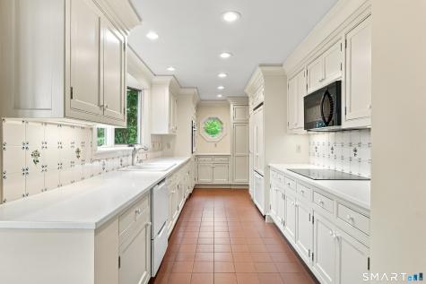 14 Ozone Road Branford CT 06405