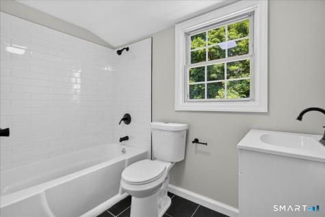 5 Lynmot Road Hamden CT 06514