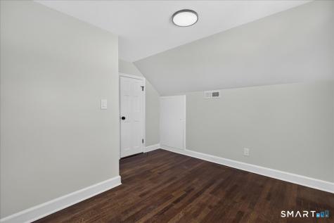 5 Lynmot Road Hamden CT 06514