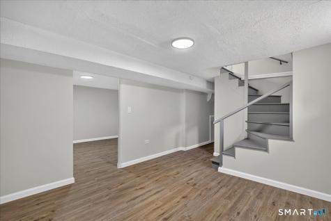 5 Lynmot Road Hamden CT 06514