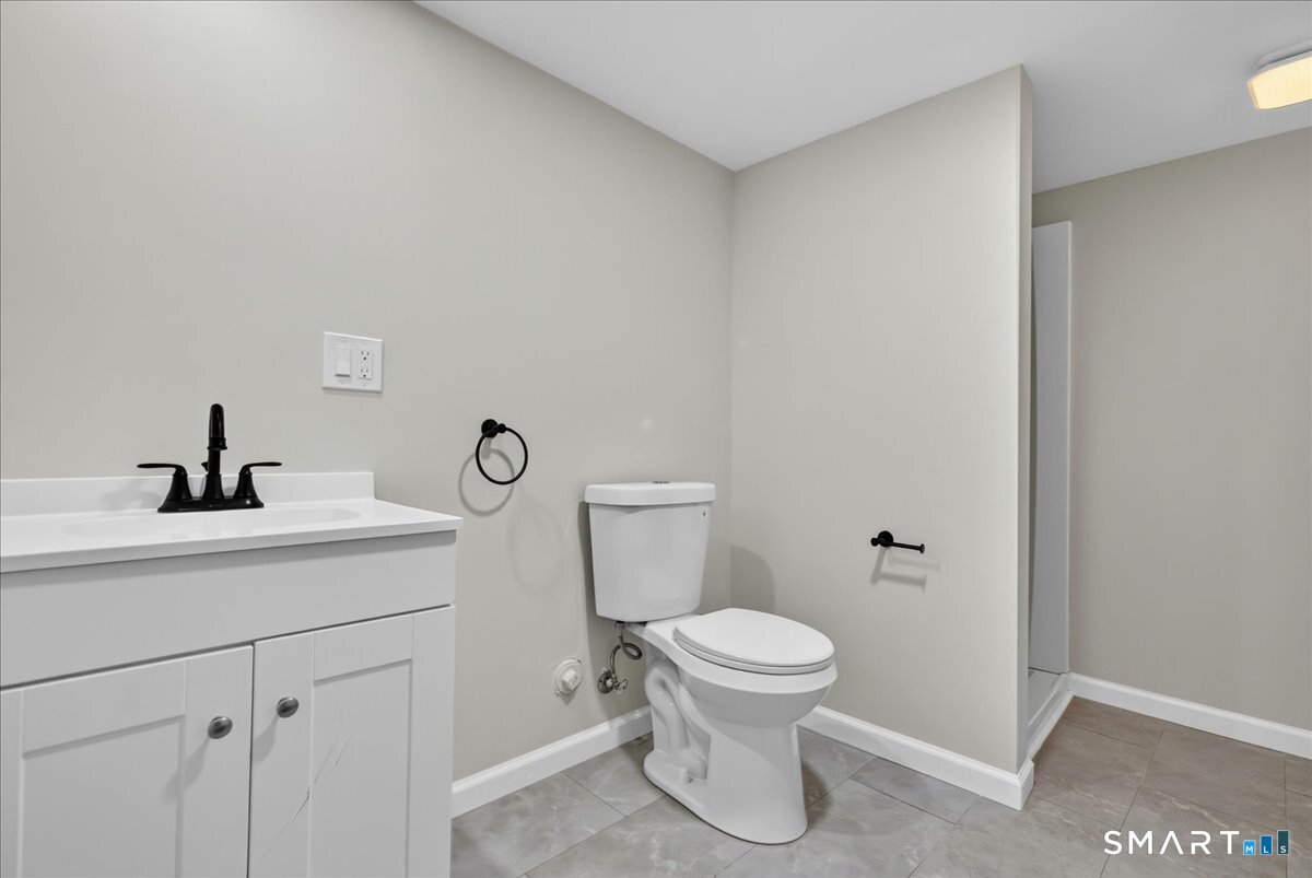 5 Lynmot Road Hamden CT 06514
