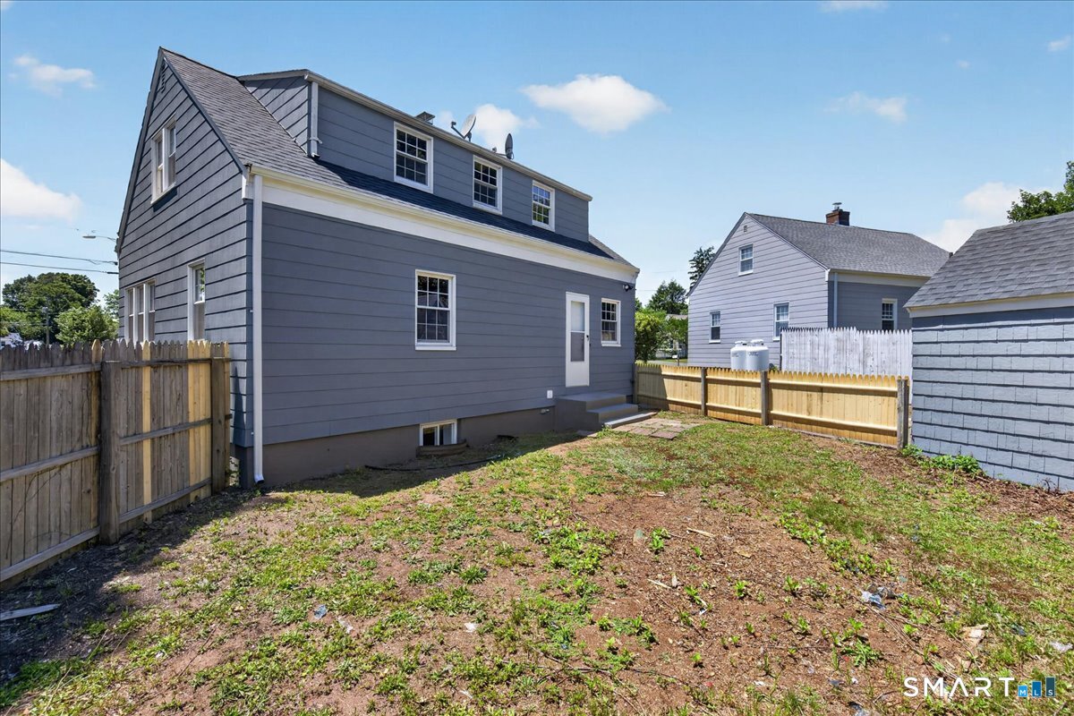 5 Lynmot Road Hamden CT 06514