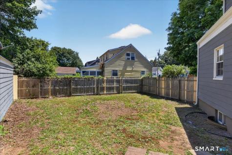 5 Lynmot Road Hamden CT 06514