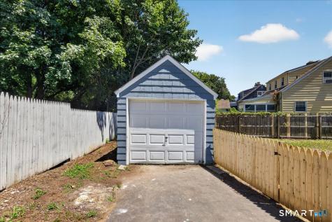 5 Lynmot Road Hamden CT 06514