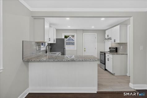 5 Lynmot Road Hamden CT 06514