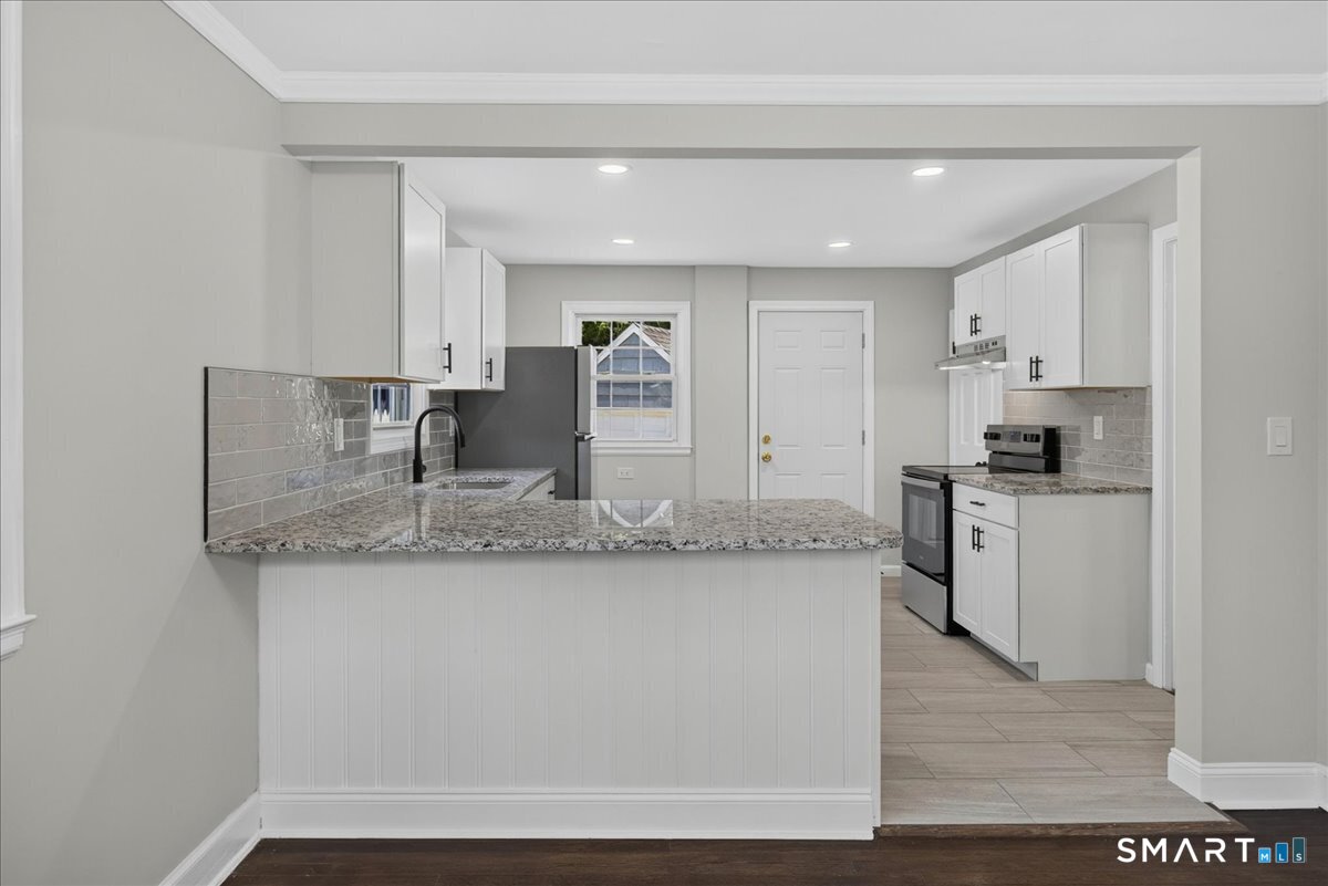 5 Lynmot Road Hamden CT 06514