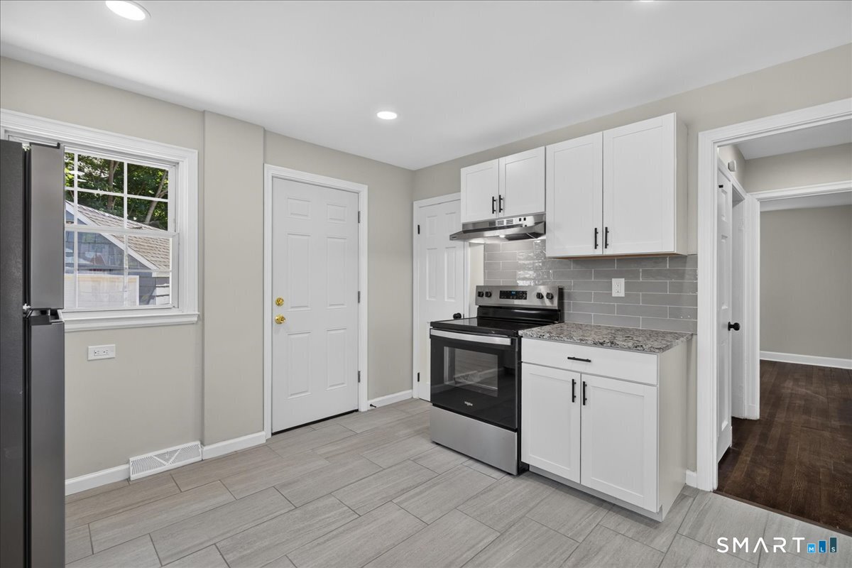 5 Lynmot Road Hamden CT 06514