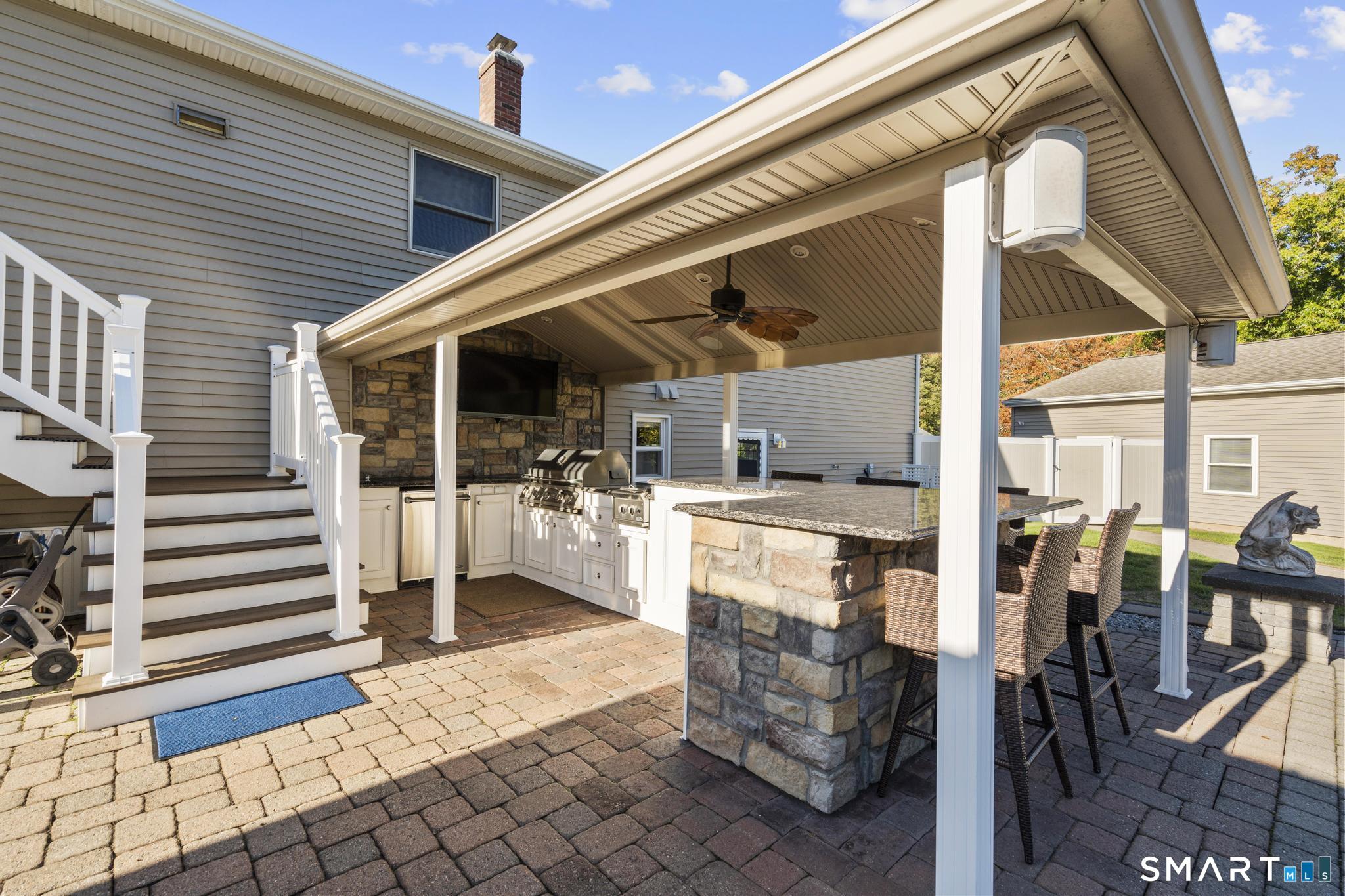 11 Crestwood Road Branford CT 06405