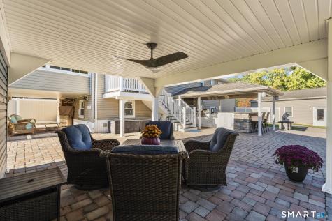 11 Crestwood Road Branford CT 06405